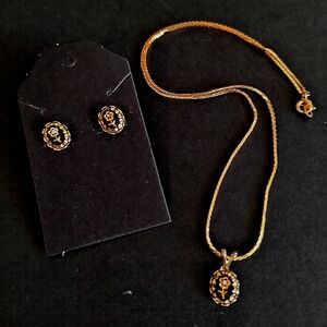 2-PIECE BLACK & GOLD WITH FLOWER NECKLACE & EARRINGS